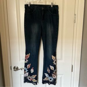 EUC Soft Surroundings beaded designs, flare jeans, sz 8